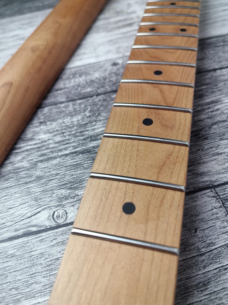 Roasted Maple Electric Guitar Neck, 22 Jumbo Stainless Steel Frets image 4