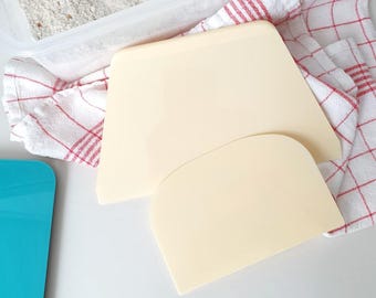 Dough Scraper Set | Made in Germany - Bench Scraper | Cutter | Plastic, Round, Flexible