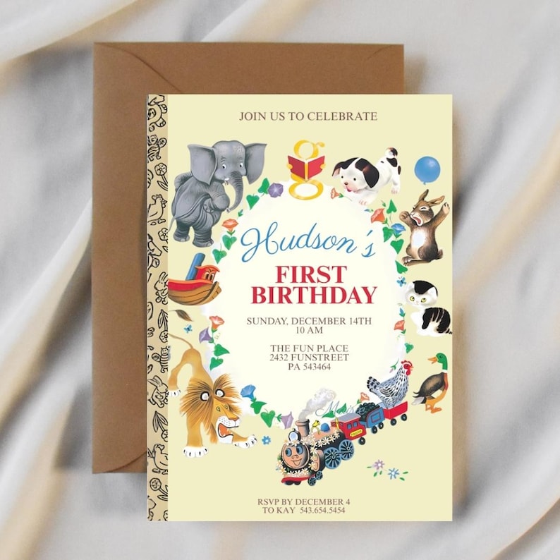 K&ouml;nnte beinhalten: Eine Geburtstagseinladung im Vintage-Stil mit dem Text "Hudson's FIRST BIRTHDAY". Die Einladung zeigt Illustrationen von Tieren, einem Zug und einem Boot mit den Details der Party, einschlie&szlig;lich Datum, Uhrzeit und Ort.