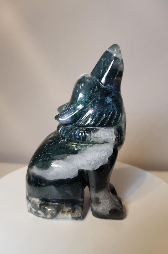 Natural Moss Agate Wolf Carving, Crystal Carving, Moss Agate Wolf