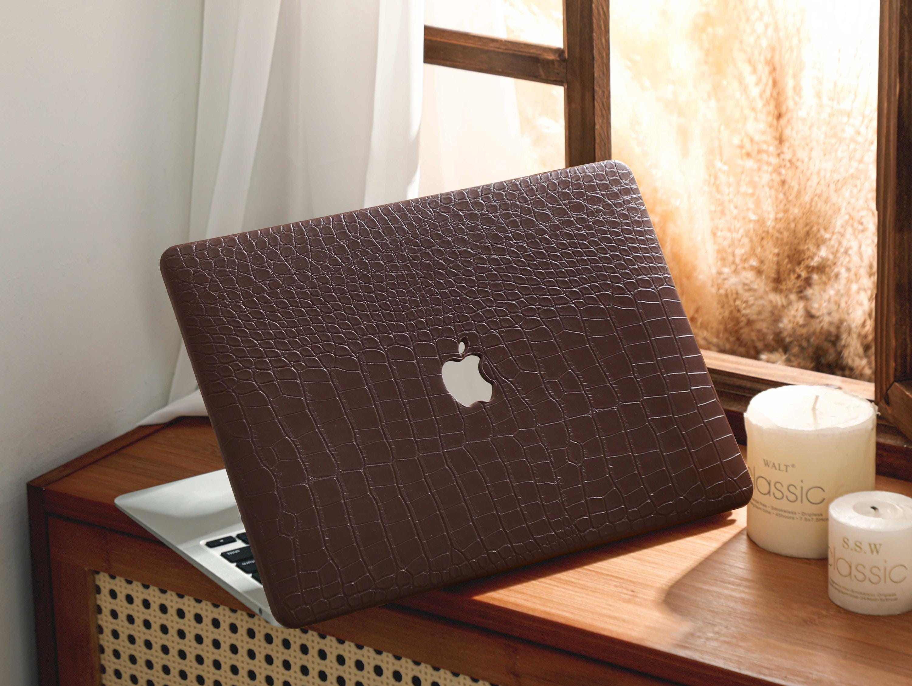 Coffee Crocodile Print MacBook Case for New MacBook Pro16 15 14 13