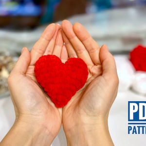 Crochet Heart Pattern – Amigurumi Plush Toy (PDF Pattern)
