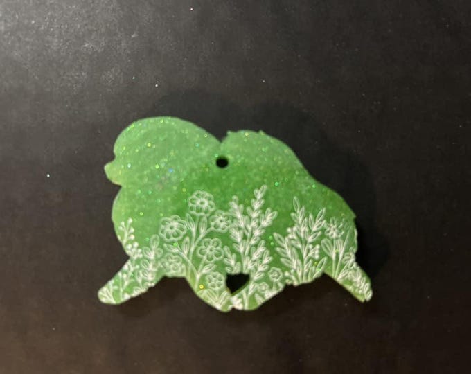 Epoxy Resin Pomeranian Keychain: Dog Lover Gift