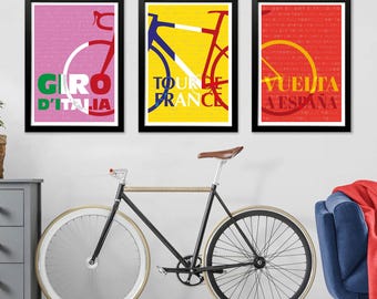 Grandi Giri: Bicicletta - Stampe artistiche di ciclismo - Set di 3 - Giro d'Italia - Tour de France - Vuelta a España - Poster di corse ciclistiche