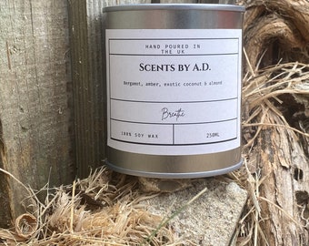 100% soy wax scented candle hand poured luxury candle