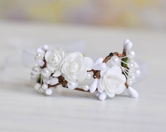 Flower Bride Whirst Corsage, Flower Wrist Corsage, Wedding Flower Hand Bracelet, Bridesmaid Wrist Corsage, Flower Corsage Bracelet Girl