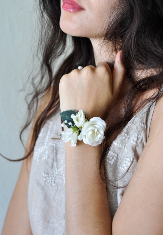 Flower Bracelet Bride Wrist Flower Wrist Corsage Flower Hand