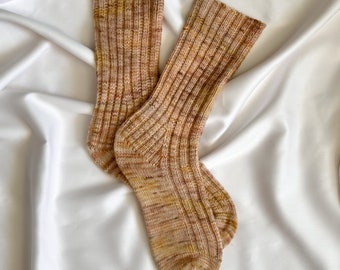 Patrón de tejido para calcetines acanalados Lake House / Calcetines unisex de dedo (Descarga instantánea en PDF)
