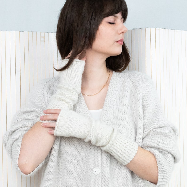 Gants de danse Modèle de tricot Téléchargement instantané PDF Motif chauffe-mains Mitaines longues sans doigts image 2