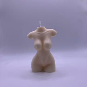 Vela corporal femenina hecha a mano / Cera de soja vegana / Decoración estética para el hogar y obsequio / Artesano del Reino Unido