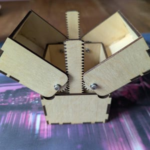 Caja de madera para guardar cartas, soporte para Magic the Gathering, Pokémon, otros TCG y nuestras cartas personalizadas de Catan