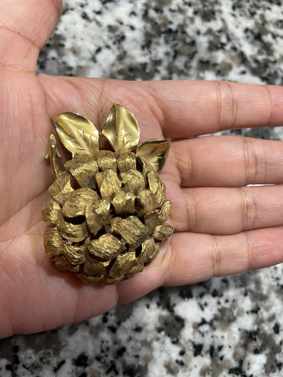 Pin's Collector Vintage - École De Rugby - Métal Rare Et Unique