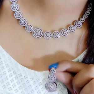 Rate of american diamond top