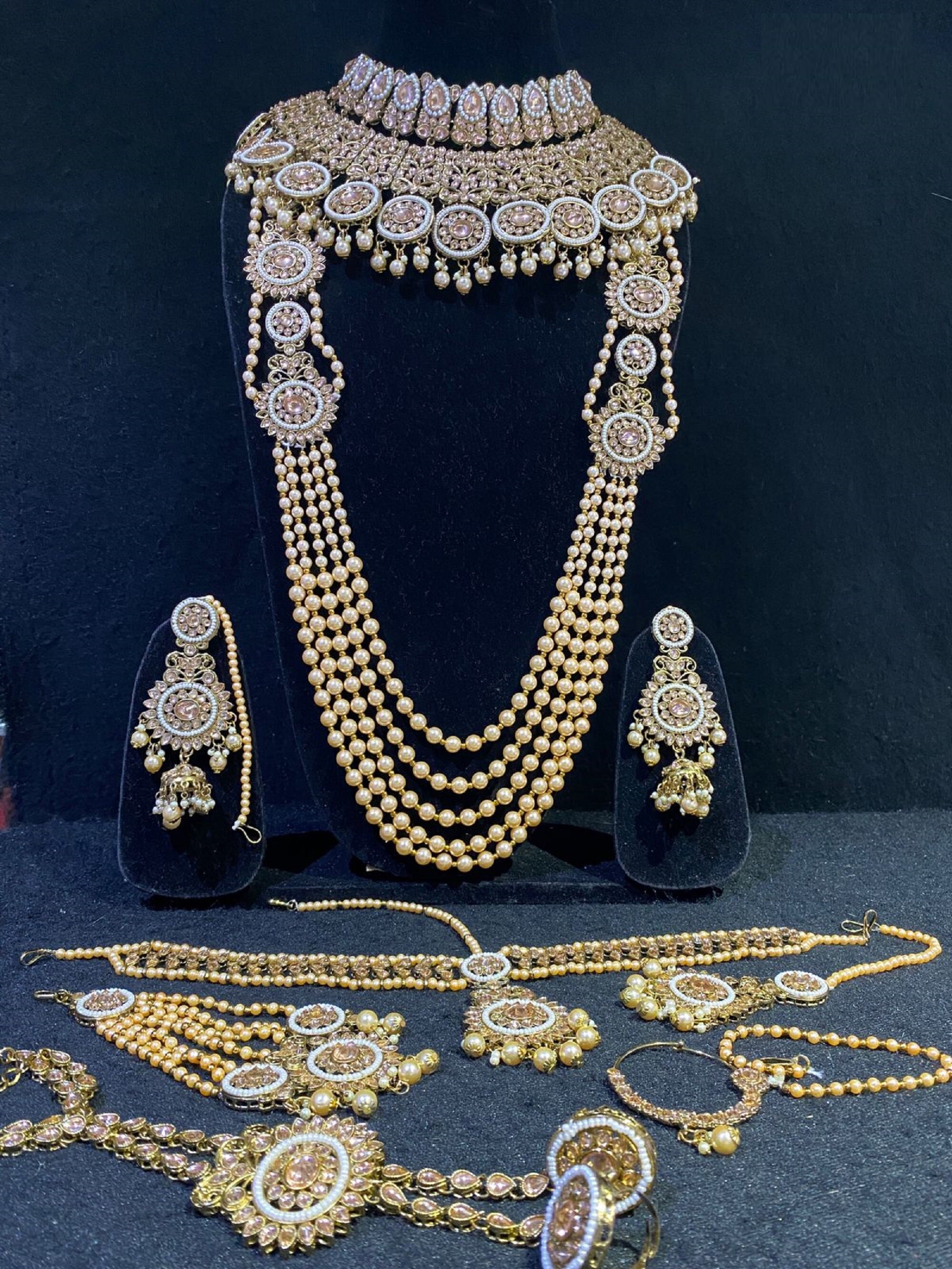 Elegant High Quality Kundan Bridal Set Comes With All Accessories