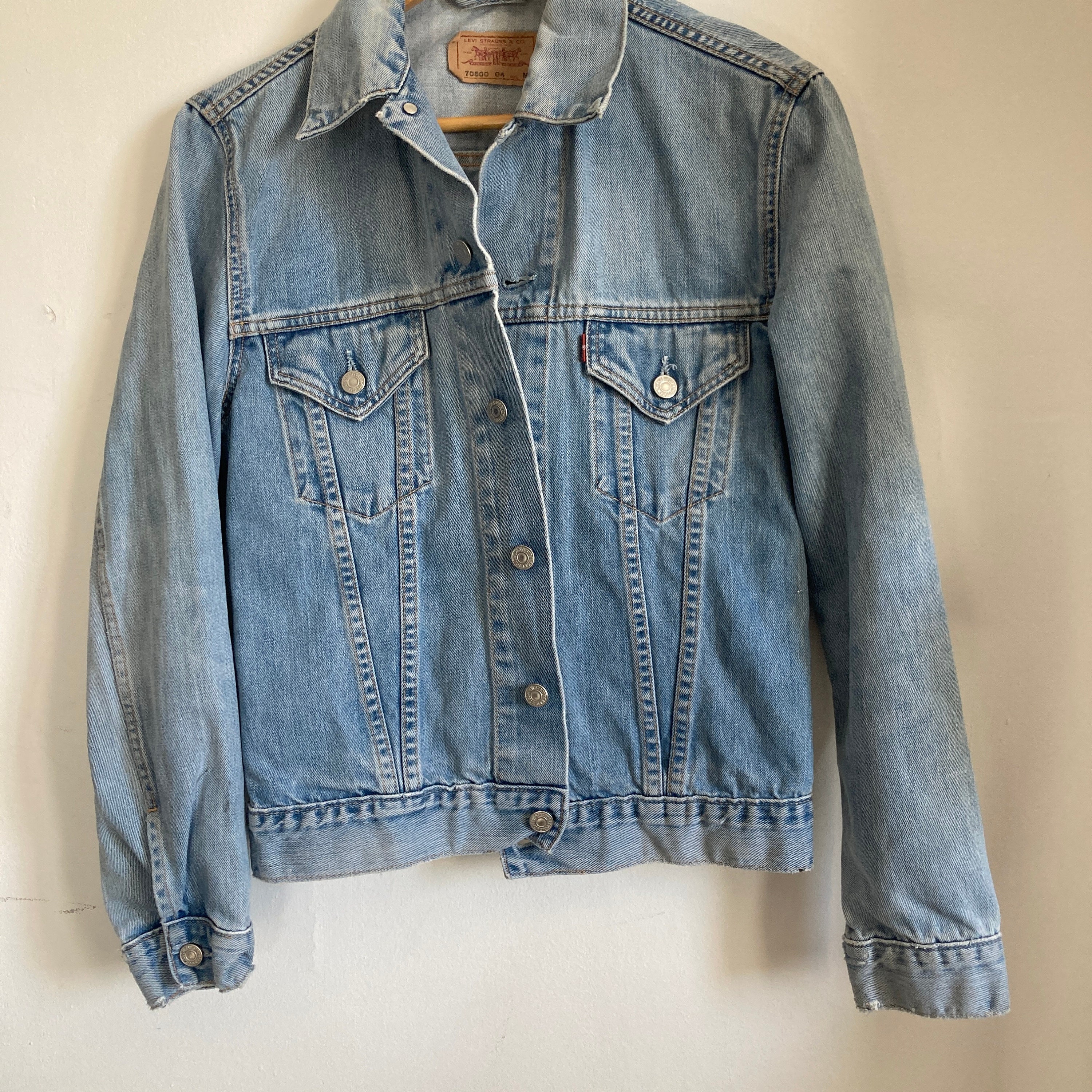 Vintage Levi's Hand-painted Denim Jacket: 