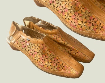 Vintage Floral Leather Mules: 90s Boho Slip-On Sandals (US 11.5 / EU 42)
