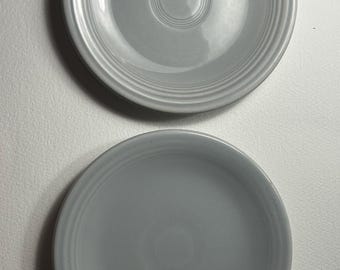 Coppia di piatti grigi vintage Fiesta Homer Laughlin da 6 pollici