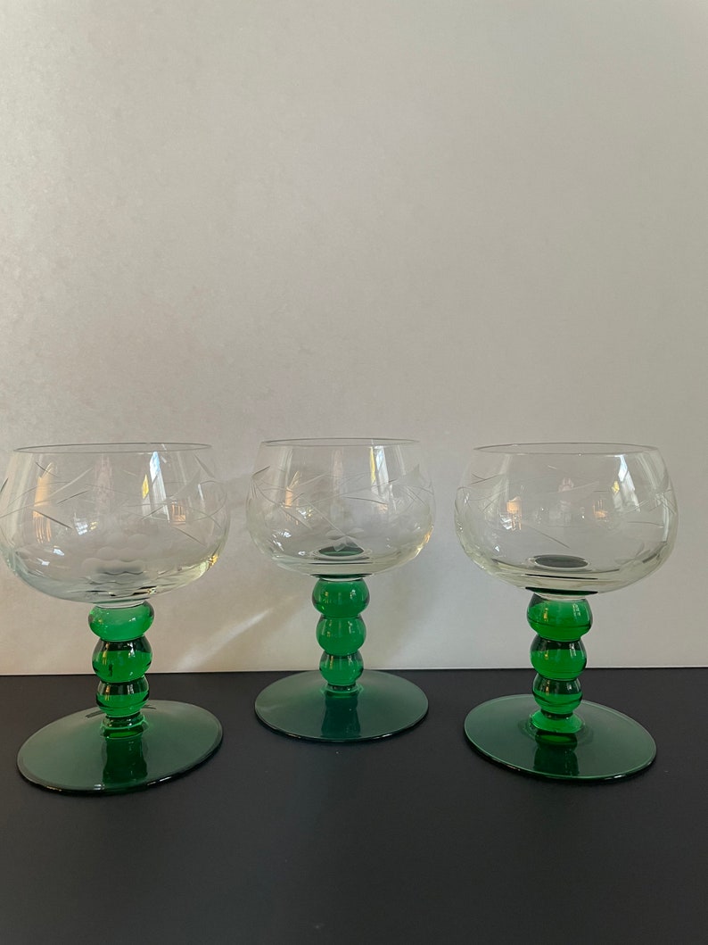 Vintage Emerald Green Bubble Stem Wine Glass Etsy