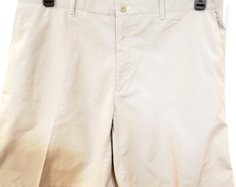 Men's Champions Tour thin striped tan and white golf shorts size 40 waist, men's golf shorts, men's casual Bermuda shorts, 100% polyester