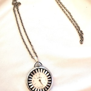 Vintage necklace watch, silver watch necklace, pendant watch, gift for her, women&#39;s pendant necklace, statemen necklace
