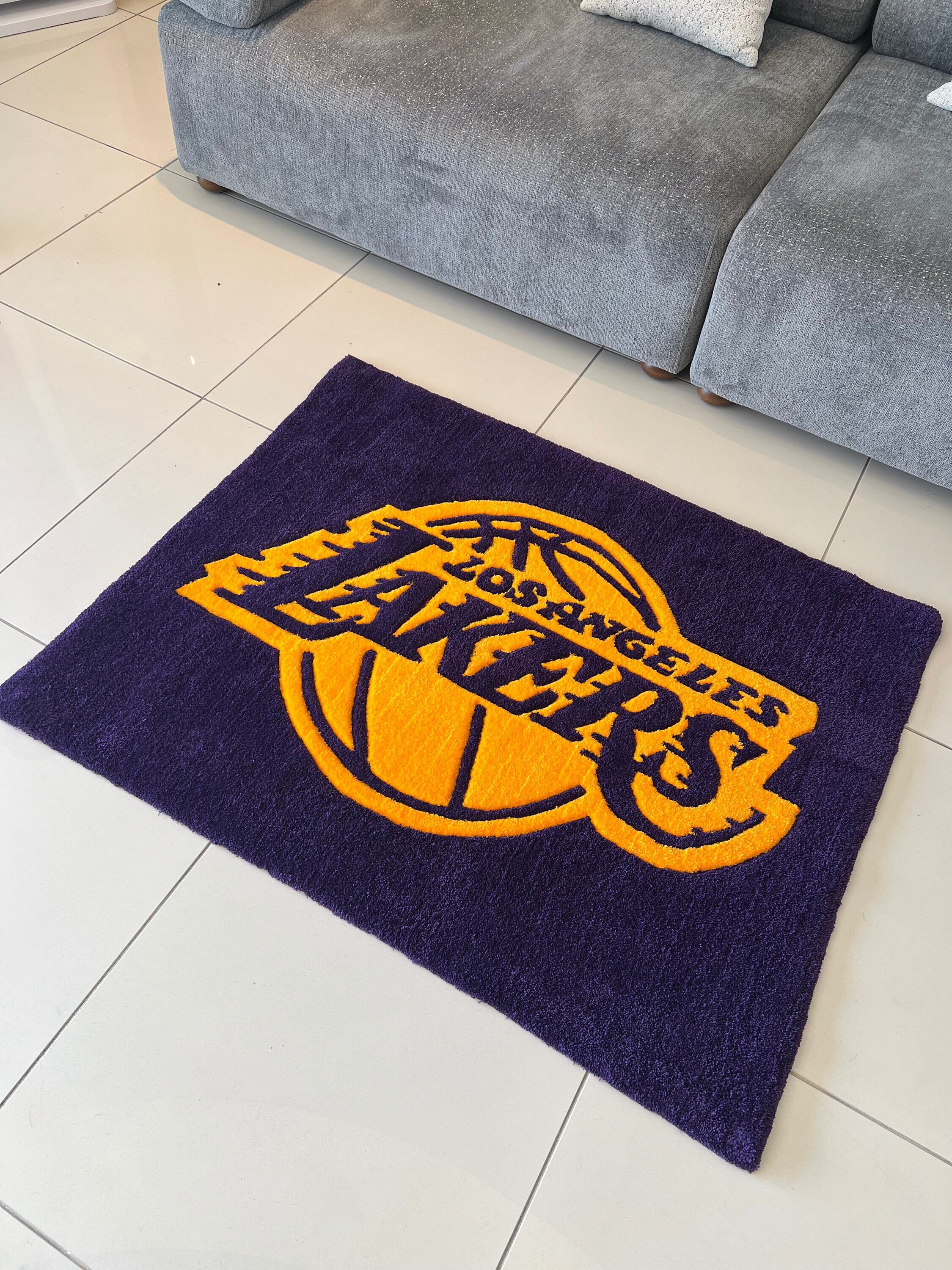 ☆新品☆ NBA レイカーズ　lakers ラグ　インテリア　絨毯　バスケ ☆新品☆ NBA レイカーズ lakers ラグ インテリア 絨毯 バスケ
