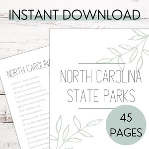 Pode incluir: Uma lista de verificação imprimível dos parques estaduais da Carolina do Norte com um design de folhas verdes e o texto "NORTH CAROLINA STATE PARKS" e "45 PAGES".