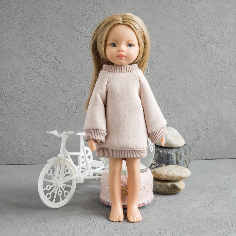 Paola Reina Puppenkleidung. Langes Sweatshirt für 12 Zoll Las Amigas Puppen. 32 cm Puppenkleidung. Beige