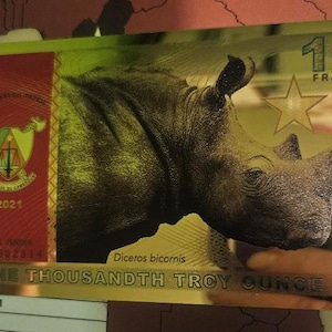 The Republic of Du Cameroun 100 Francs gold note Aurum® technology. This note pays homage to the Du Cameroun money the form of Gold currency