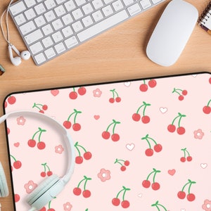 Kawaii roze kersen bureaumat | Grote pastel rode bloem hart gaming muismat | Leuk kantooraccessoire en cadeau voor gamermeisjes
