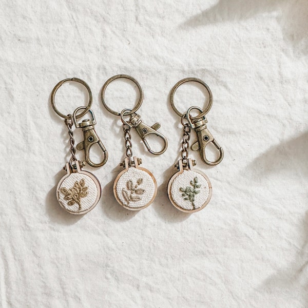 Leaves hand Embroidered Keychains, Handmade Embroidered Little leaves Keychains, embroidery keychains for girls, cute things