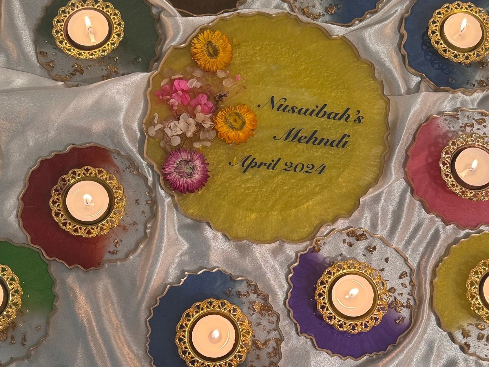 Personalised Resin Large Mehndi Plate, Dried Flowers Resin Mehndi Plate