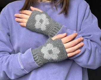 PDF Flower Crochet Hand Warmers Pattern