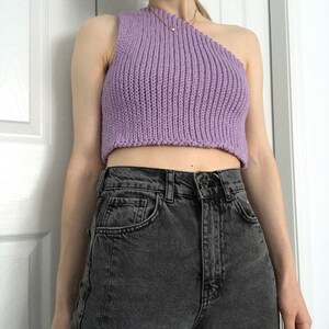 ONE SHOULDER STRAP CROCHET TOP