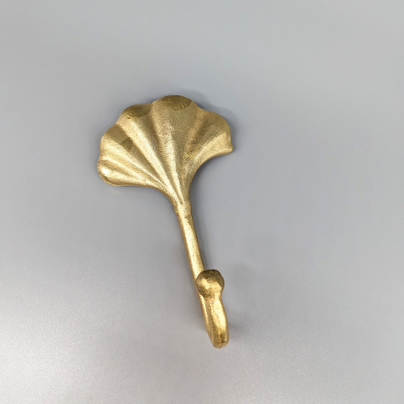 Golden Clam Shell Wall Hook| Coastal Metal Key Hanger | Entry Hook ...
