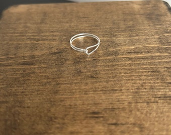 Sterling Silver Minimalist Clasp Ring
