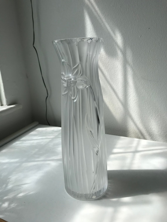 LALIQUE Jonquille Daffodil Clear Crystal Vase Model 1257700 - Etsy