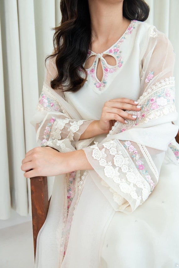 Attractive AGHA NOOR Chiffon Kurti Master Replica 2020 | Stylish dresses  for girls, Fancy dress design, Pakistani dresses casual