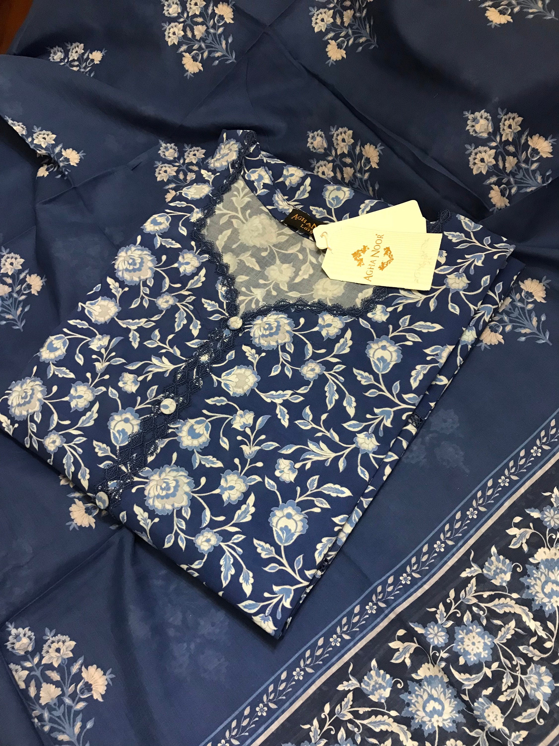 Agha Noor 2 Piece Lawn Shirt & Dupatta