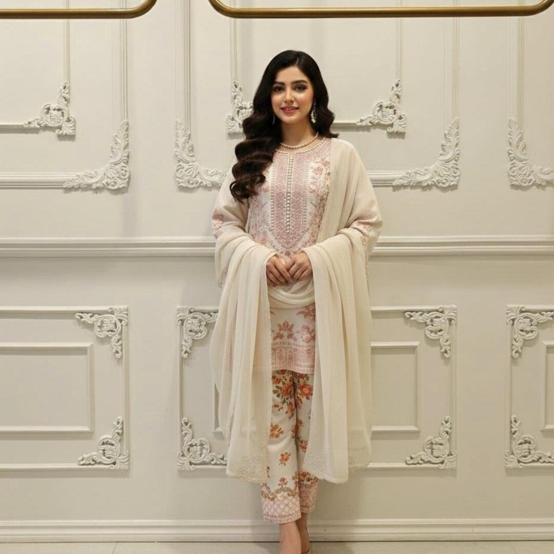 AGHA NOOR - 3PC LAWN HEAVY EMBROIDERED SHIRT WITH EMBROIDERED BAMBER CHIFFON DUPATTA - HZG1137 main image 1