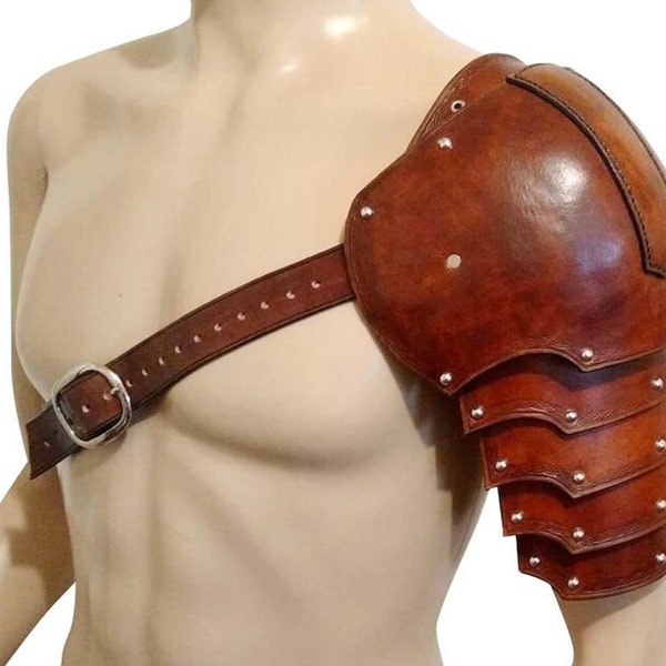 Double Shoulder Pauldron w/fur Leatherette main image 1