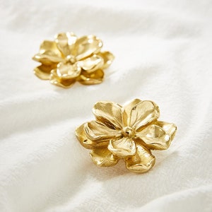 Brass Flower Cabinet Knobs, Gold Flower Drawer Handles Pulls, Gold ...