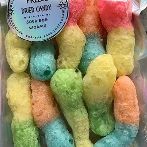 Medium bag (8-9 gummy worms) Freeze dried sour gummy worms. Sour bog worms