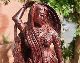 アンティーク　鳥の女性像 ヴィンテージ フィギュア / 彫像: 雄鶏とバスケットを持つ少女、木彫り