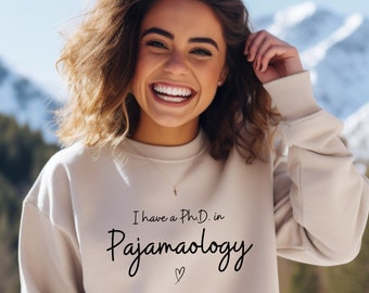 Suéter divertido para hogareños, suéter de cuello redondo de Pajamaology, sudadera de regalo para hogareños, regalo para introvertidos, sudadera acogedora de regalo para hogareños