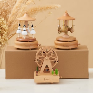 Personalisierte handgefertigte Spieluhr aus Holz, Musikkarussell, Ballerina-Karussell aus Holz, Andenken, Geschenk für Kinder Bild 1
