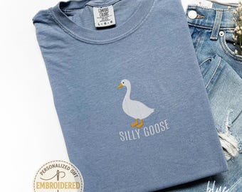 Embroidered Silly Goose Sweatshirt, Embroidered Goose Crewneck Sweatshirt, Silly Goose Shirt, Funny Sweatshirt, Funny Embroidered Shirt E021