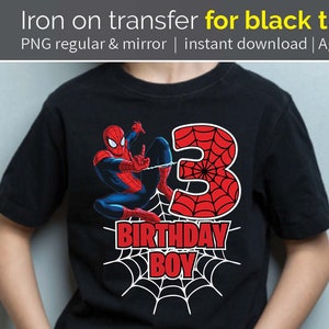 Puede incluir: Diseño de transferencia para planchar con Spiderman en un traje rojo y azul, un número 3 rojo con un diseño de telaraña y el texto "Birthday Boy" en una camiseta negra.