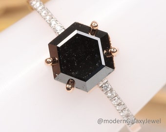 Zeshoekig geslepen zwarte diamanten ring, zeshoekige diamanten ring, 14K roségouden ring, unieke verlovingsring, zwarte diamanten ring, zeshoekige ring, M32