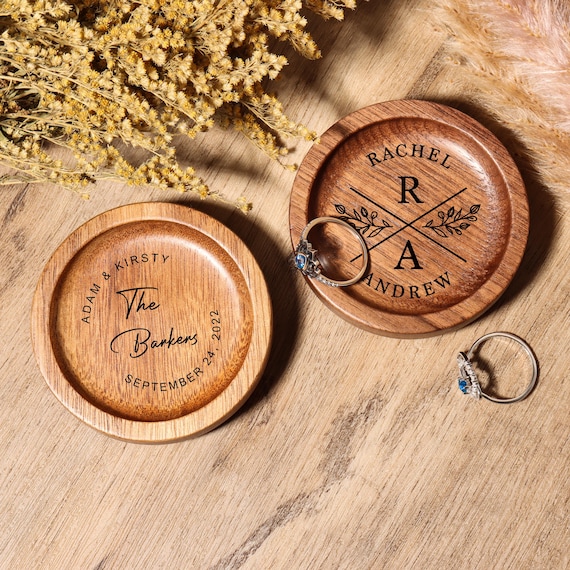 Custom Round Wood Ring Dish, Valentines Day, Engagement Ring Holder, Wedding Ring Dish, Wedding Gift, Newlywed Gifts, 5th Anniversary Gifts