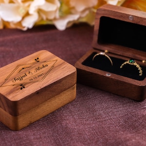 Personalisierte Hochzeit Ring Box - Benutzerdefinierte Holz Ring Box - Verlobungsring Box - Ringträger -Ein Paar Slot Ring Box-Vorschlag gravierte Ringhalter